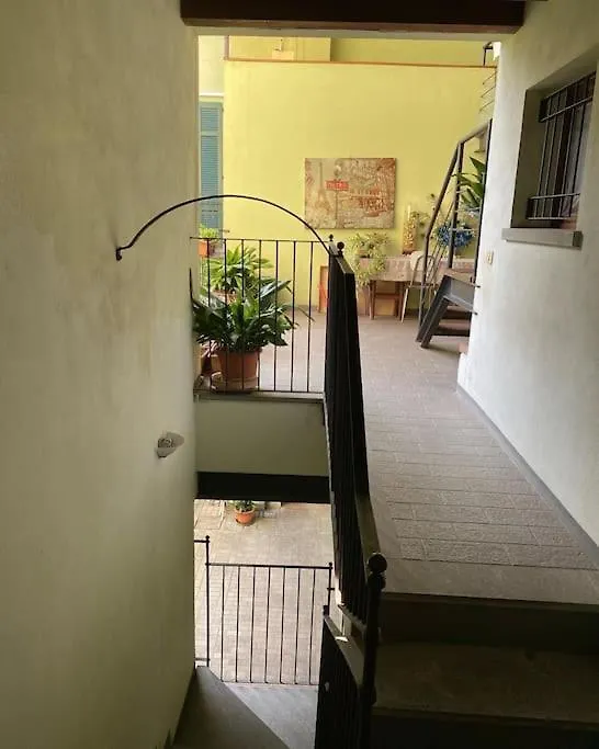 Piccinardihouse - Appartamento Crema Centro Storico 0*,  Italy